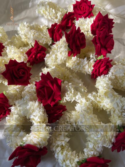 Gajray Favors - Red Roses